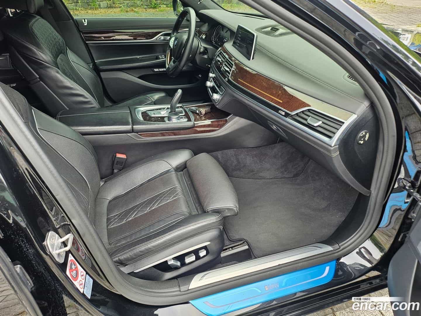 7-Series BMW 2016.8-OPTION-016