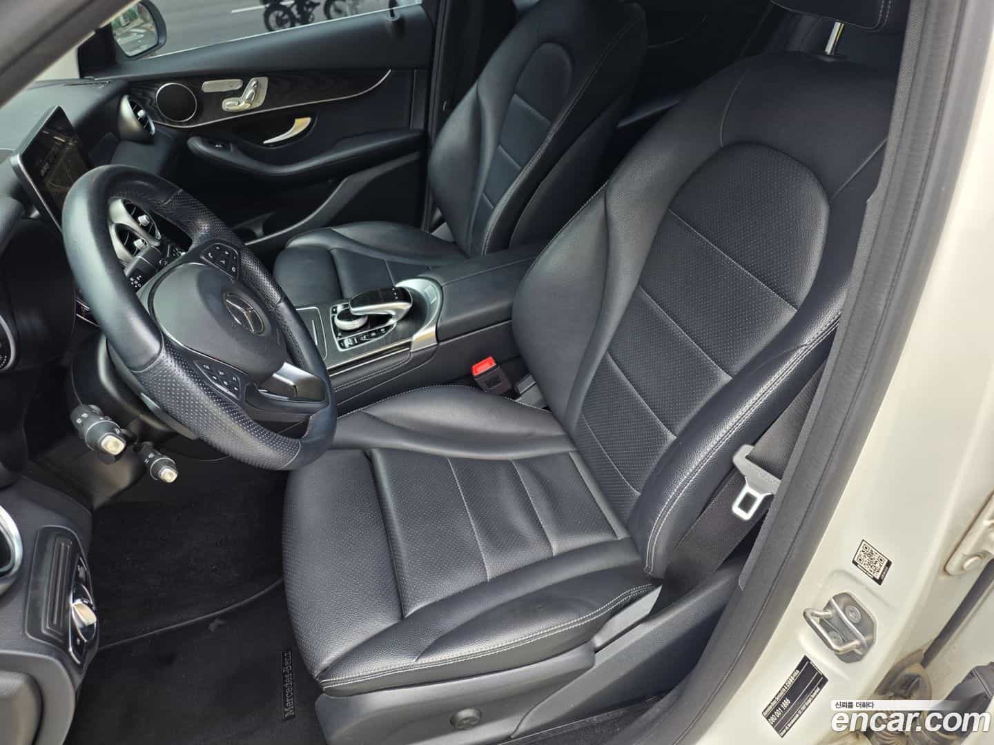 GLC-Class Mercedes-Benz 2019.9-INNER-008
