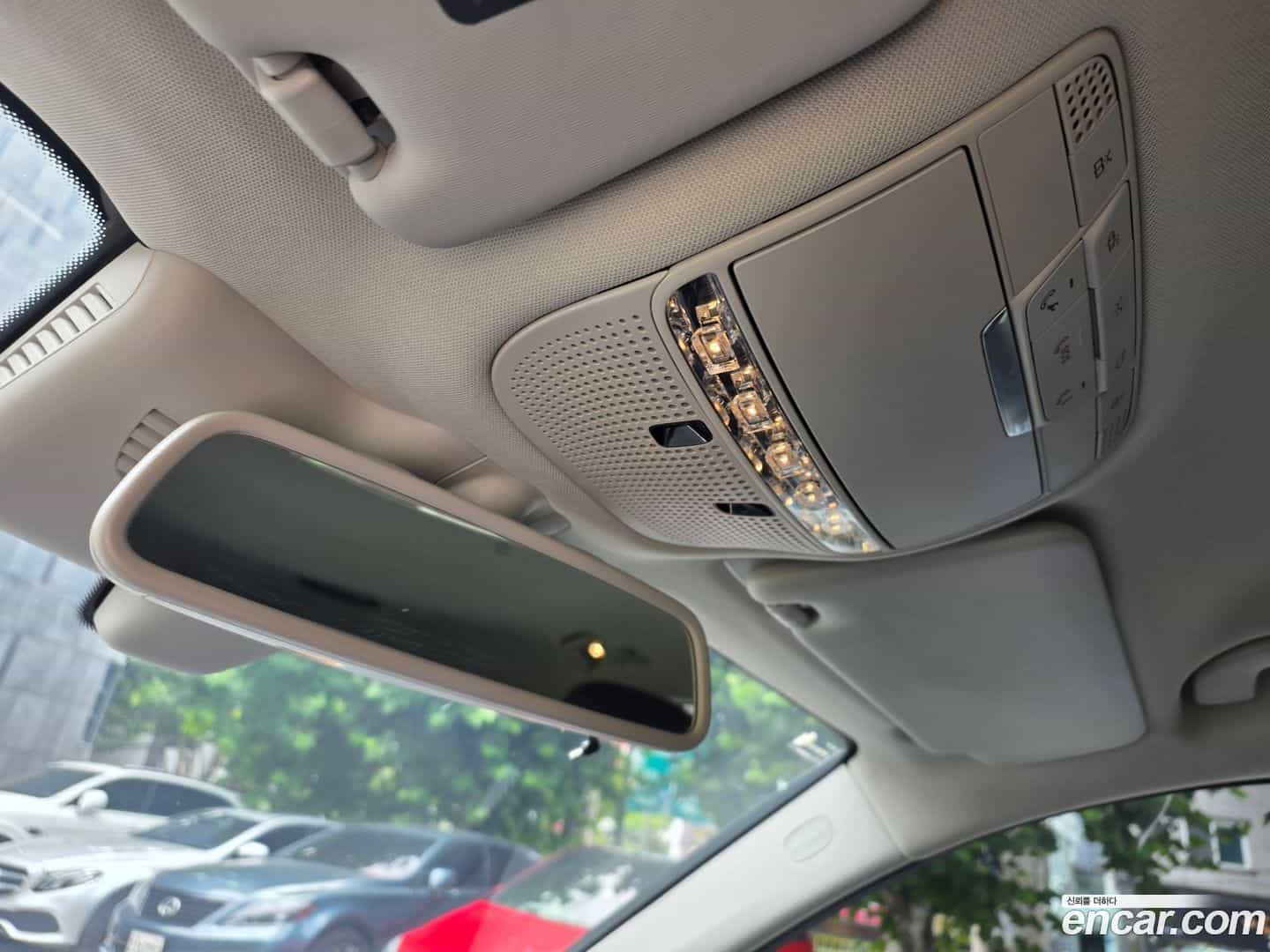 GLC-Class Mercedes-Benz 2019.9-OPTION-017
