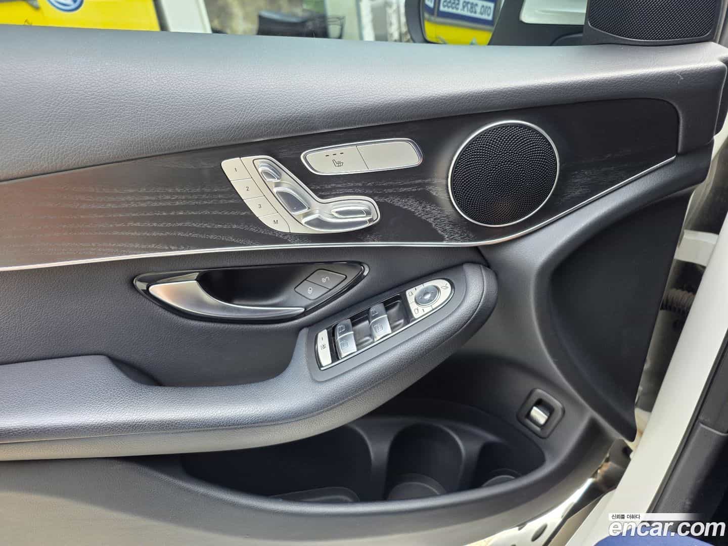 GLC-Class Mercedes-Benz 2019.9-OPTION-019