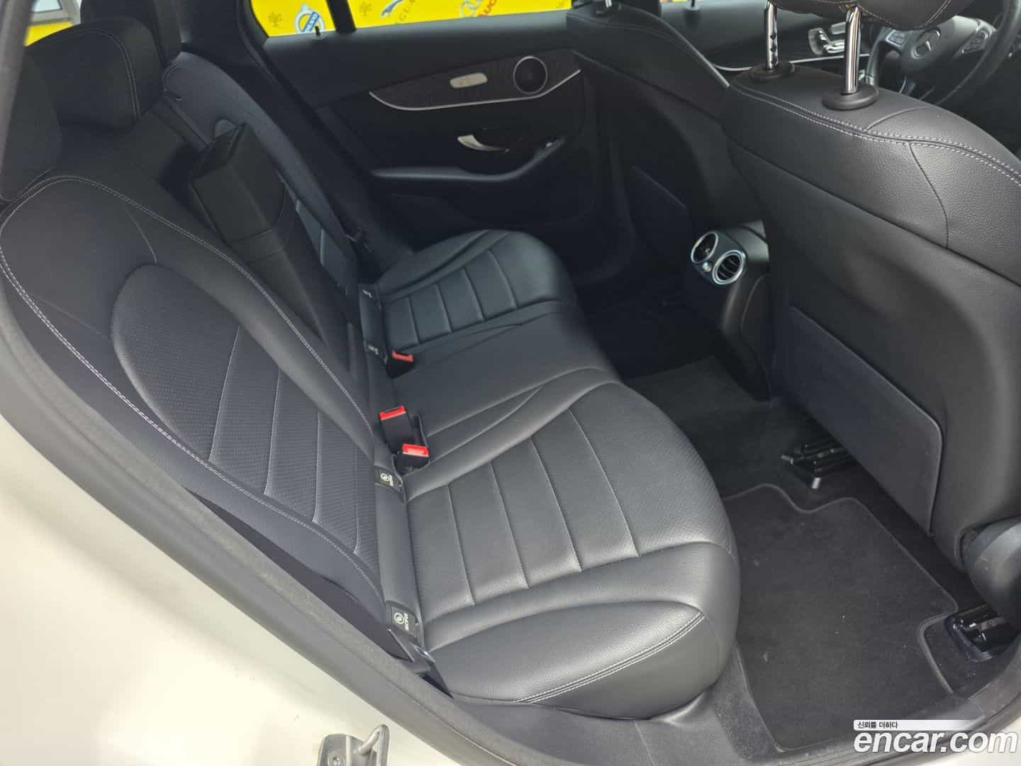 GLC-Class Mercedes-Benz 2019.9-OPTION-020