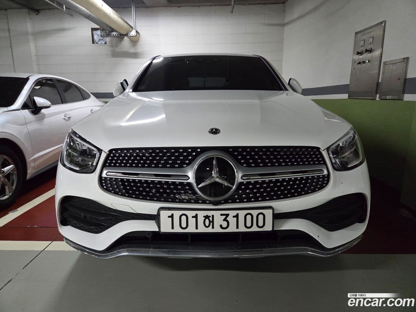 Main__Slider__Photo:GLC-Class Mercedes-Benz 2023.2-0