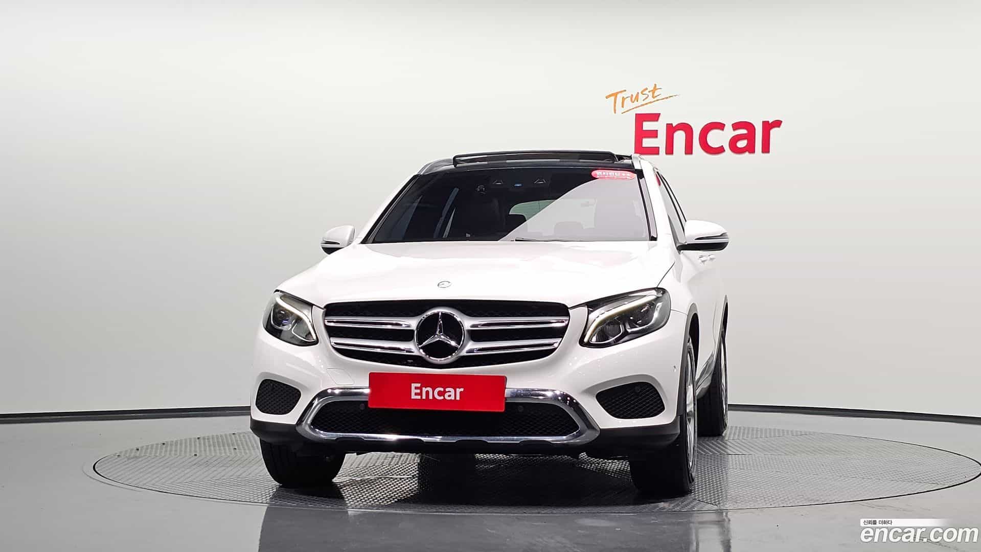 GLC-Class Mercedes-Benz 2016.6-OUTER-003