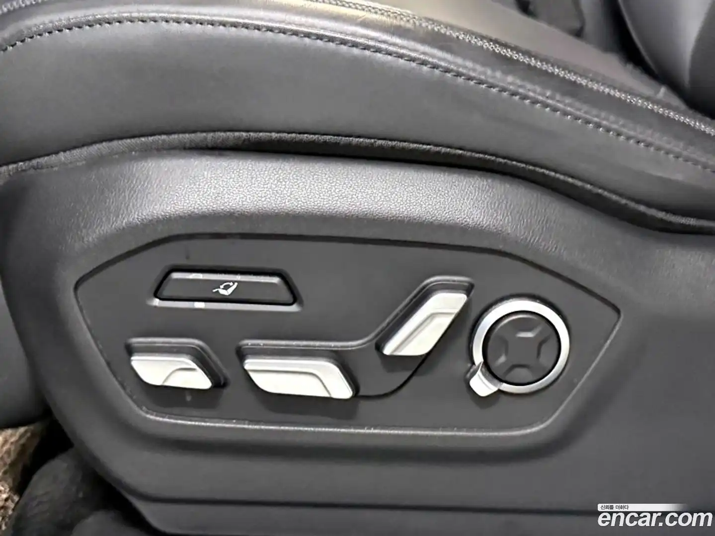 Santafe Hyundai 2025.8-OPTION-020
