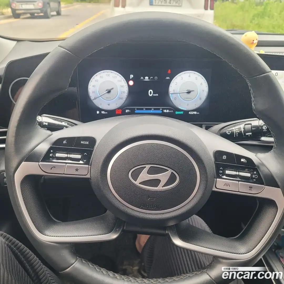 AVANTE Hyundai 2023.11-OPTION-016