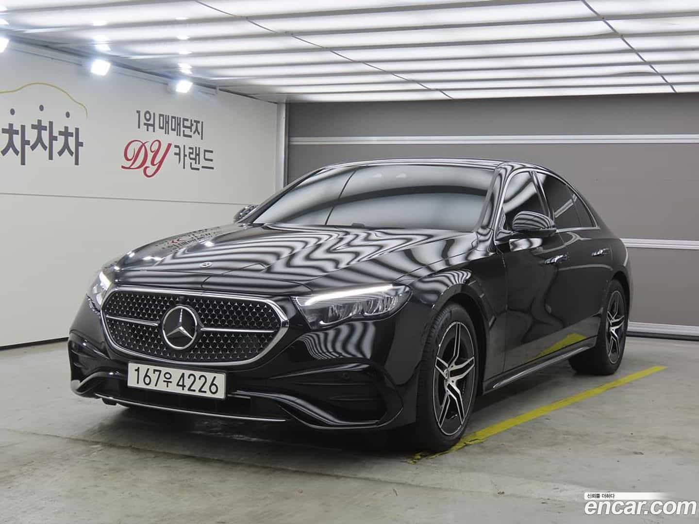 E-Class Mercedes-Benz 2025.9-OUTER-001