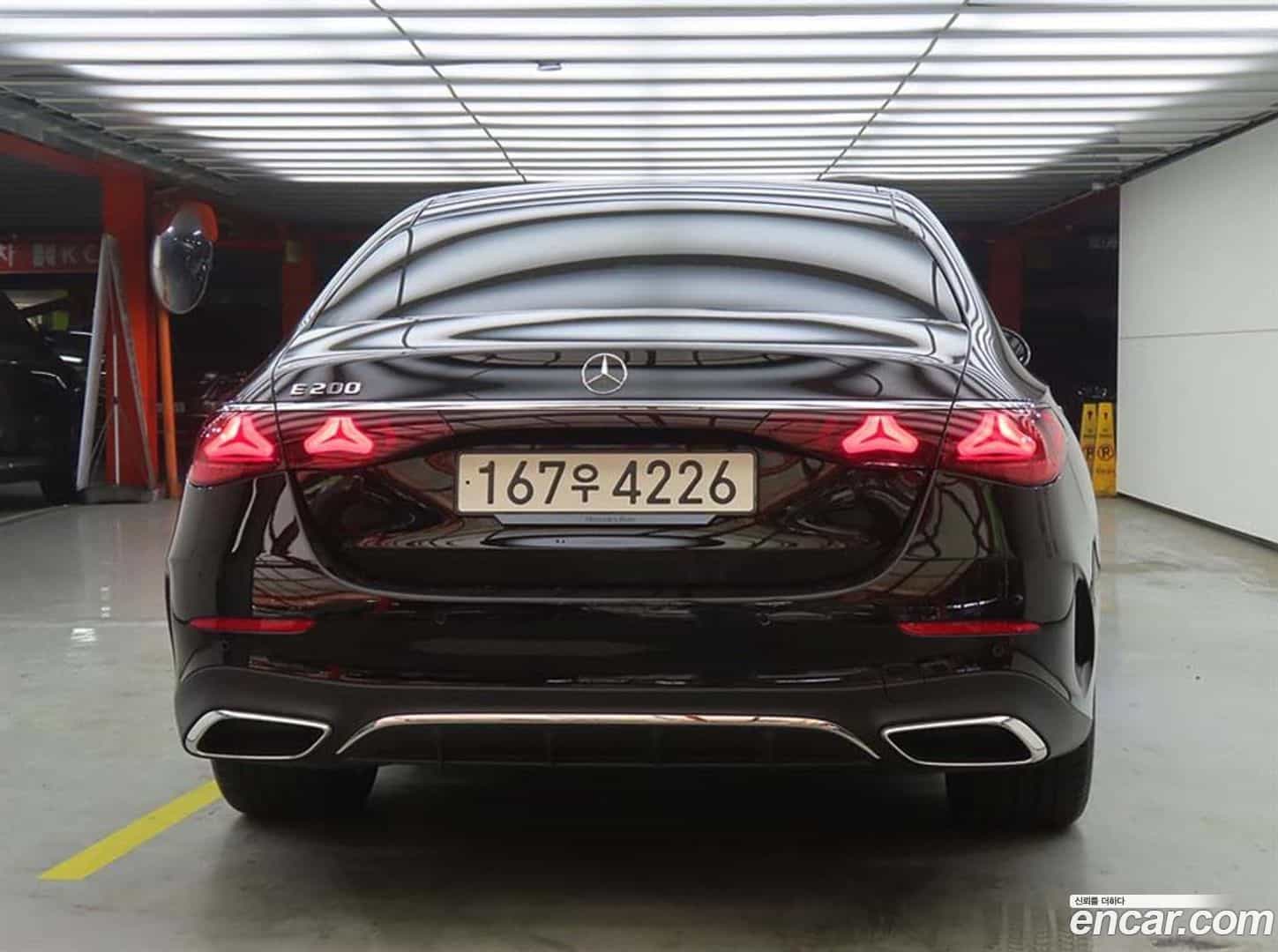 E-Class Mercedes-Benz 2025.9-OUTER-003