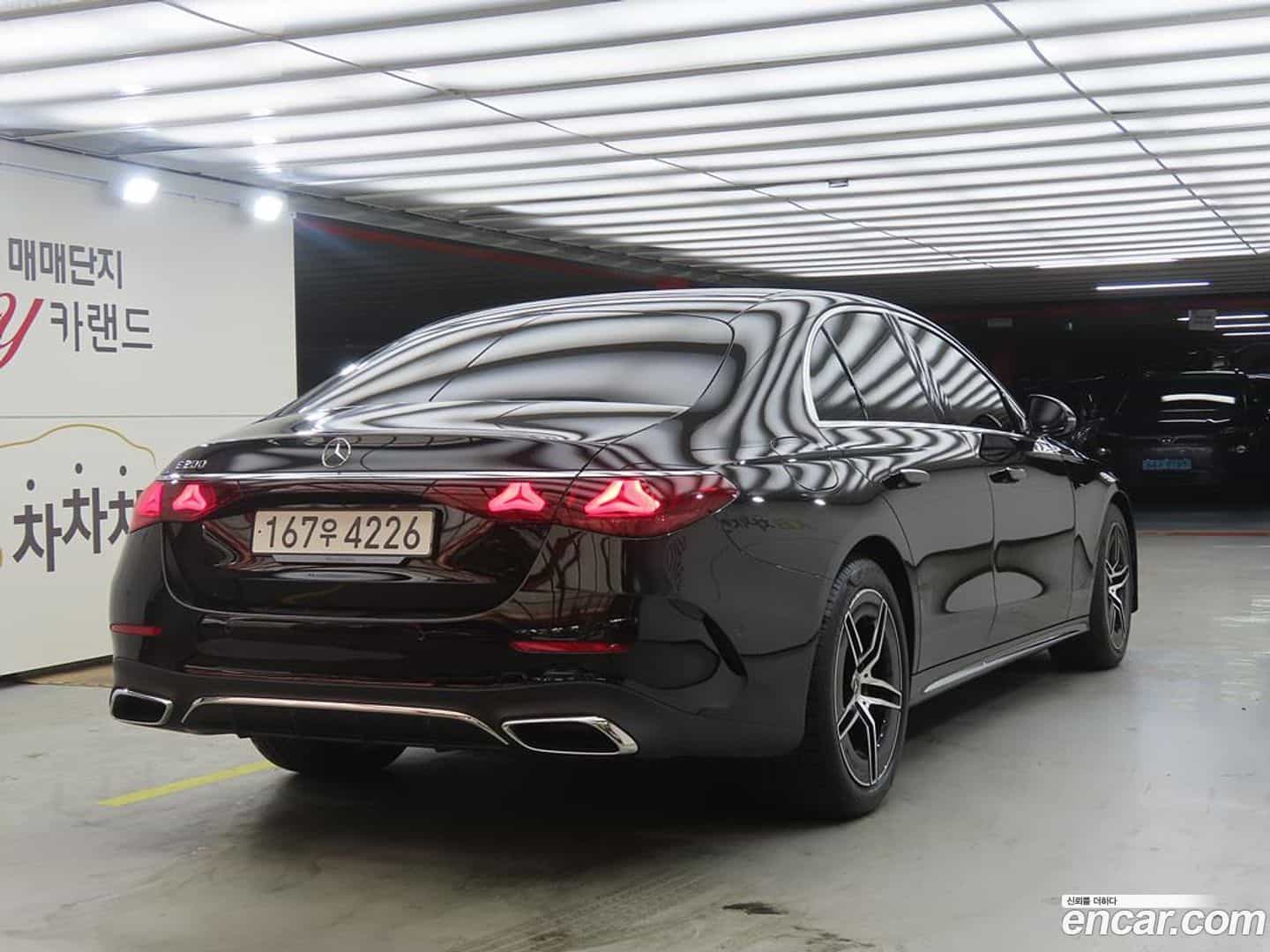 E-Class Mercedes-Benz 2025.9-OUTER-004