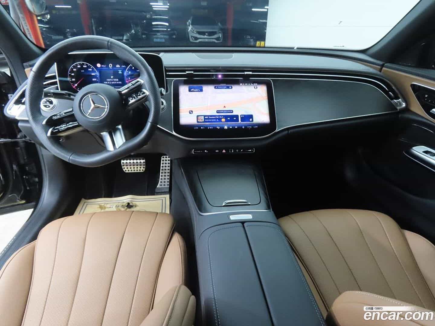 E-Class Mercedes-Benz 2025.9-INNER-007