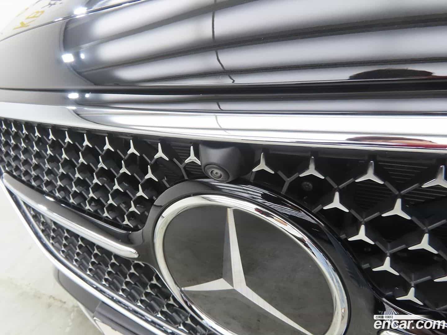E-Class Mercedes-Benz 2025.9-OPTION-015