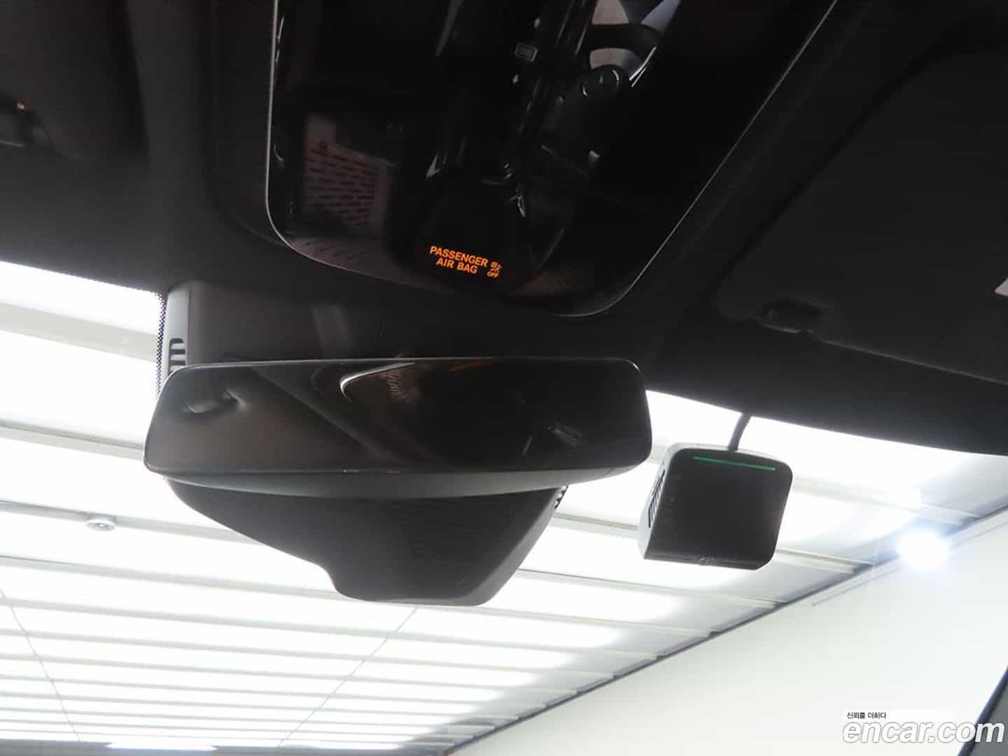 E-Class Mercedes-Benz 2025.9-OPTION-016