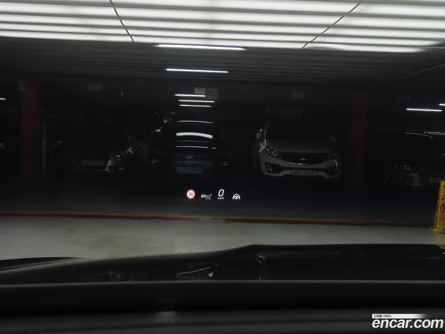 E-Class Mercedes-Benz 2025.9-OPTION-019