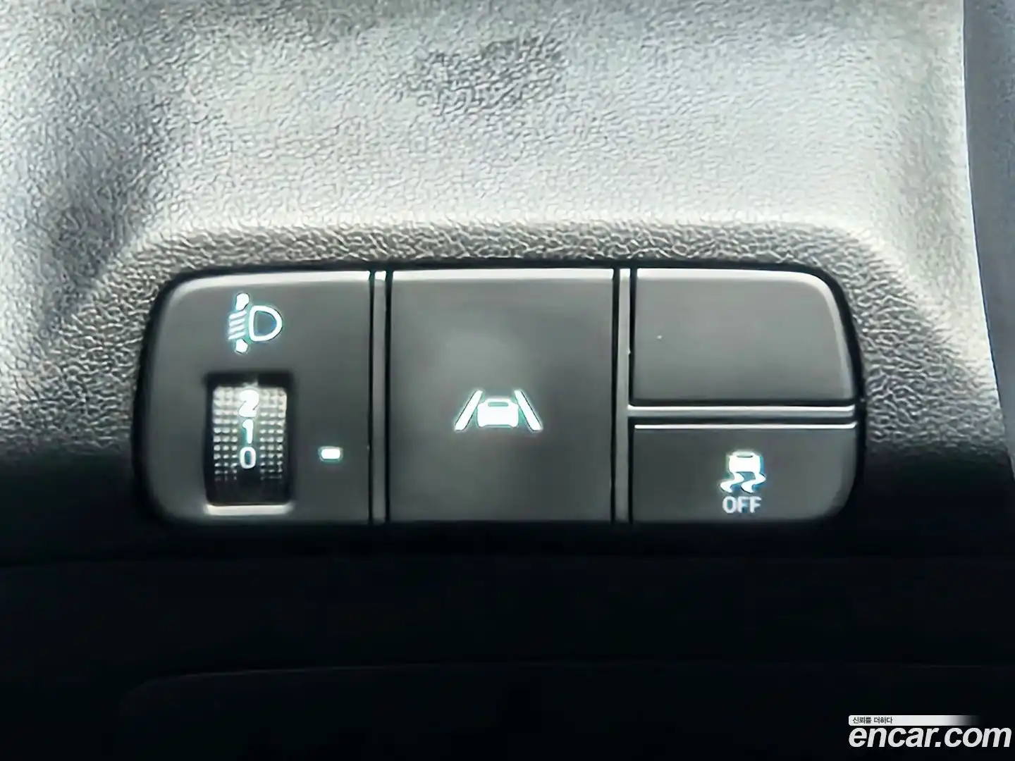 AVANTE Hyundai 2021.11-OPTION-016