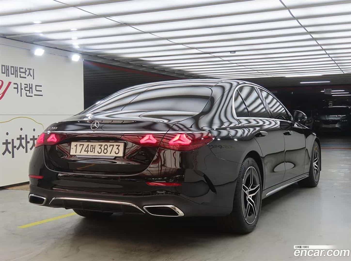 E-Class Mercedes-Benz 2025.9-OUTER-004