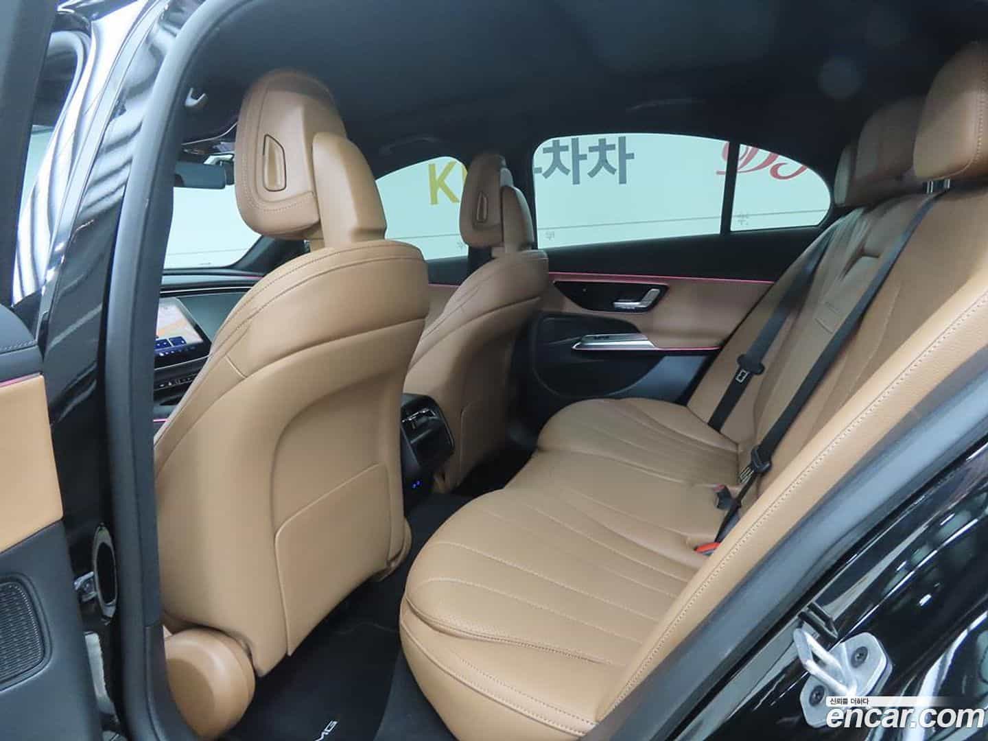 E-Class Mercedes-Benz 2025.9-OUTER-006
