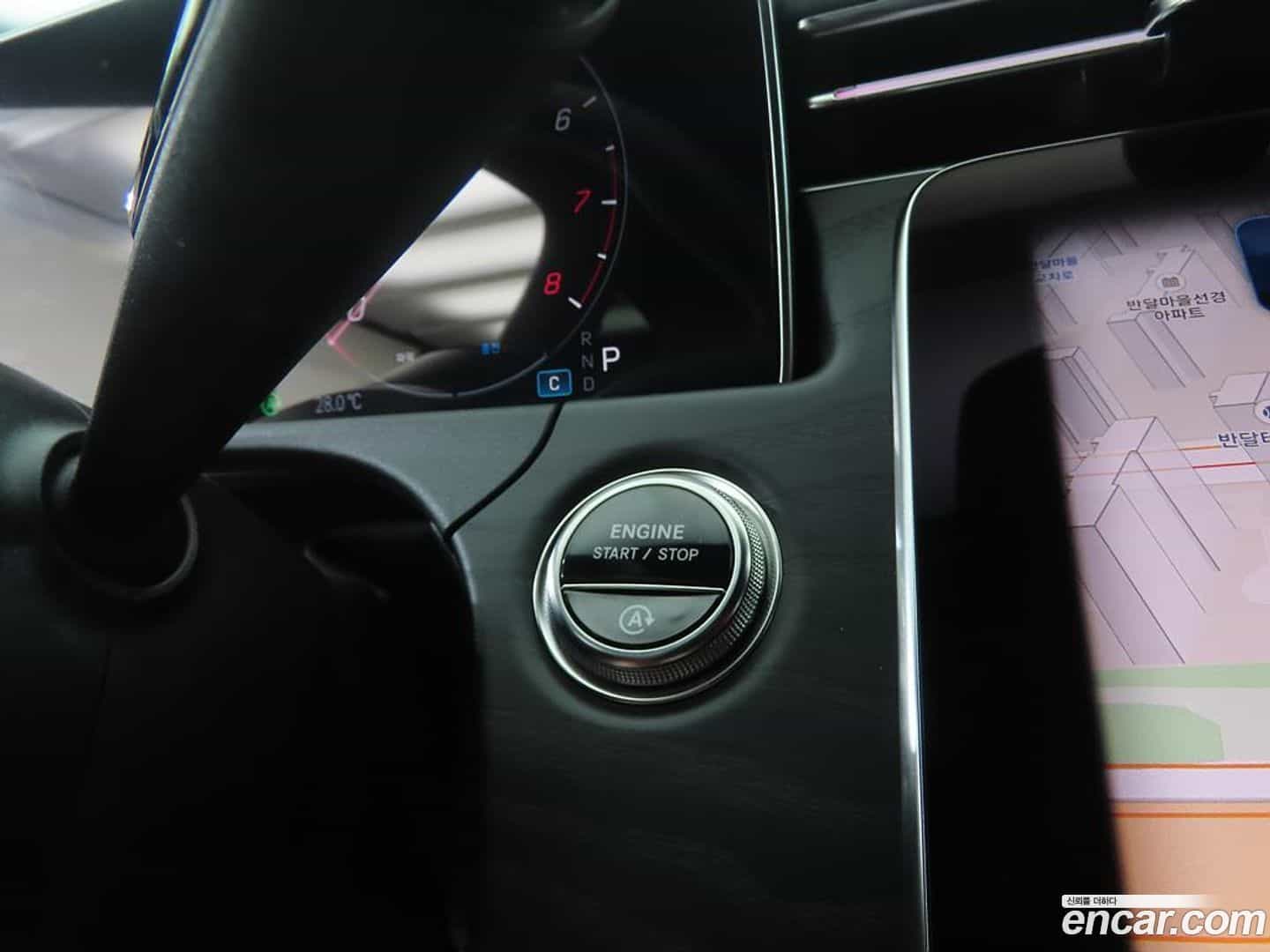 E-Class Mercedes-Benz 2025.9-OPTION-019