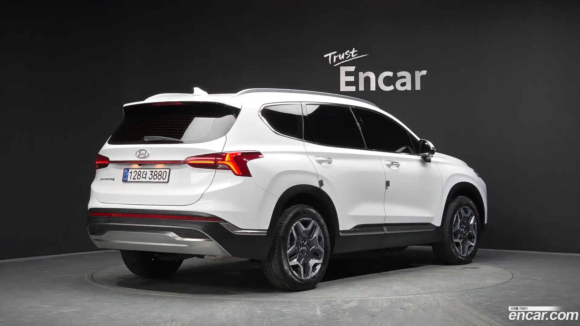 Santafe Hyundai 2022.8-OUTER-002