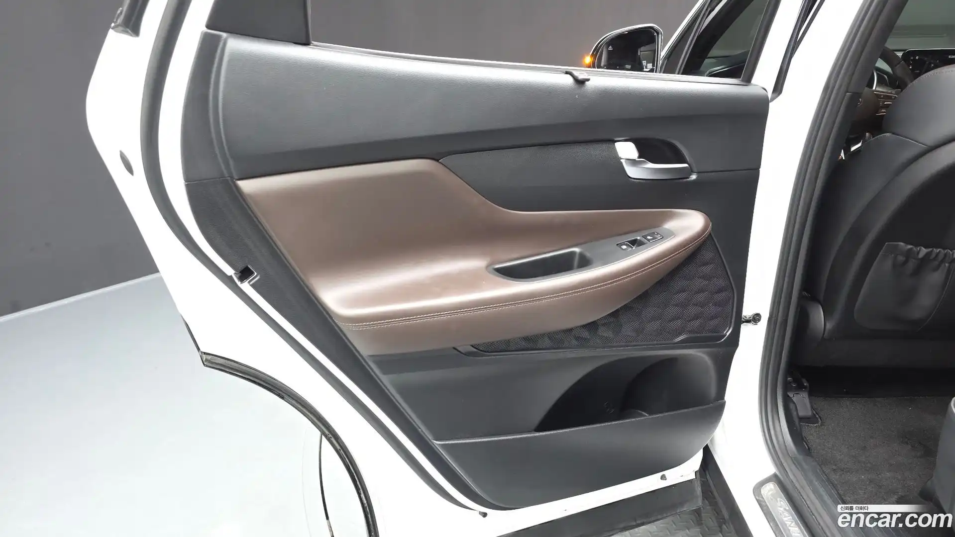 Santafe Hyundai 2022.8-INNER-035