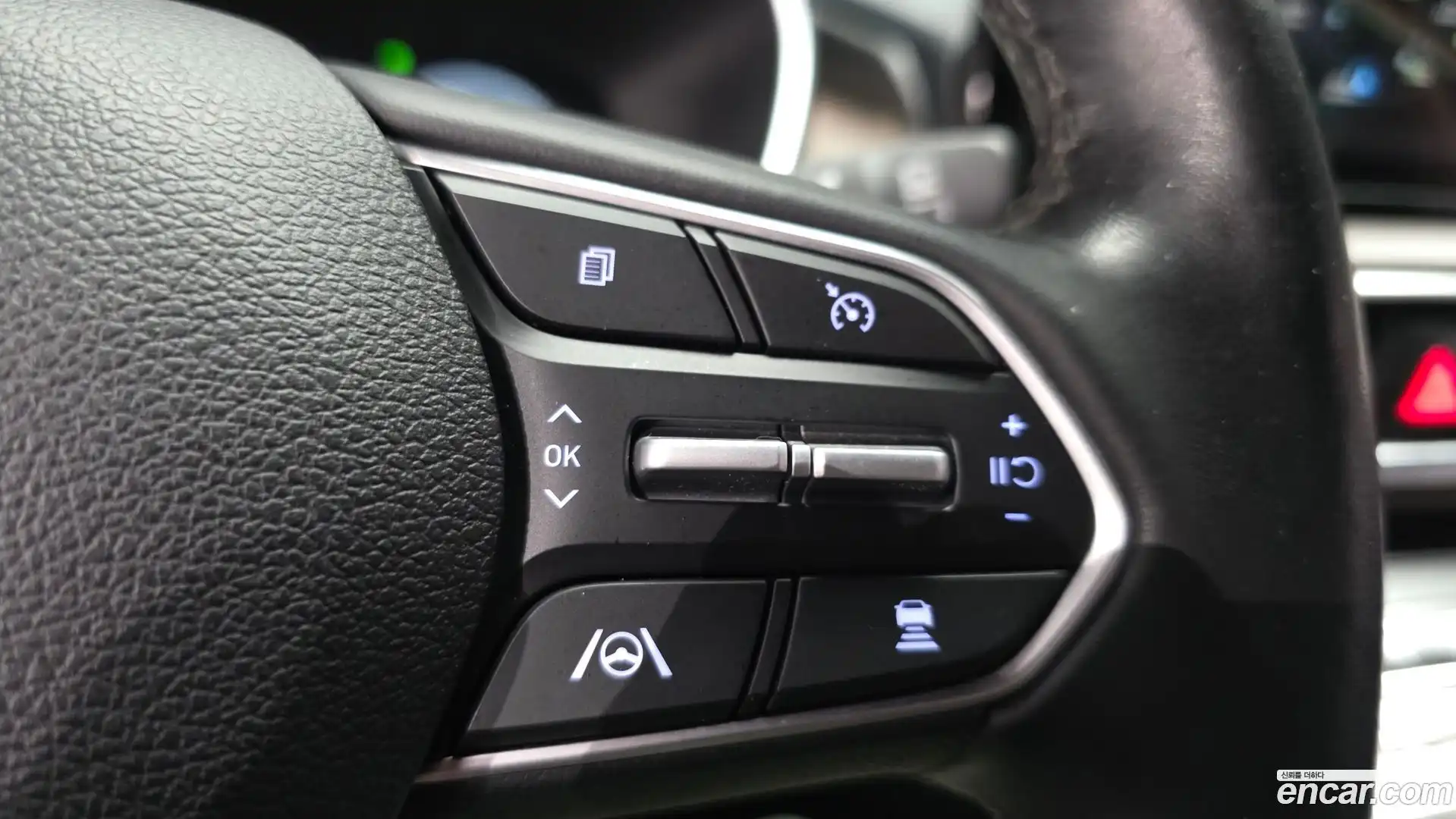 Santafe Hyundai 2022.8-OPTION-048