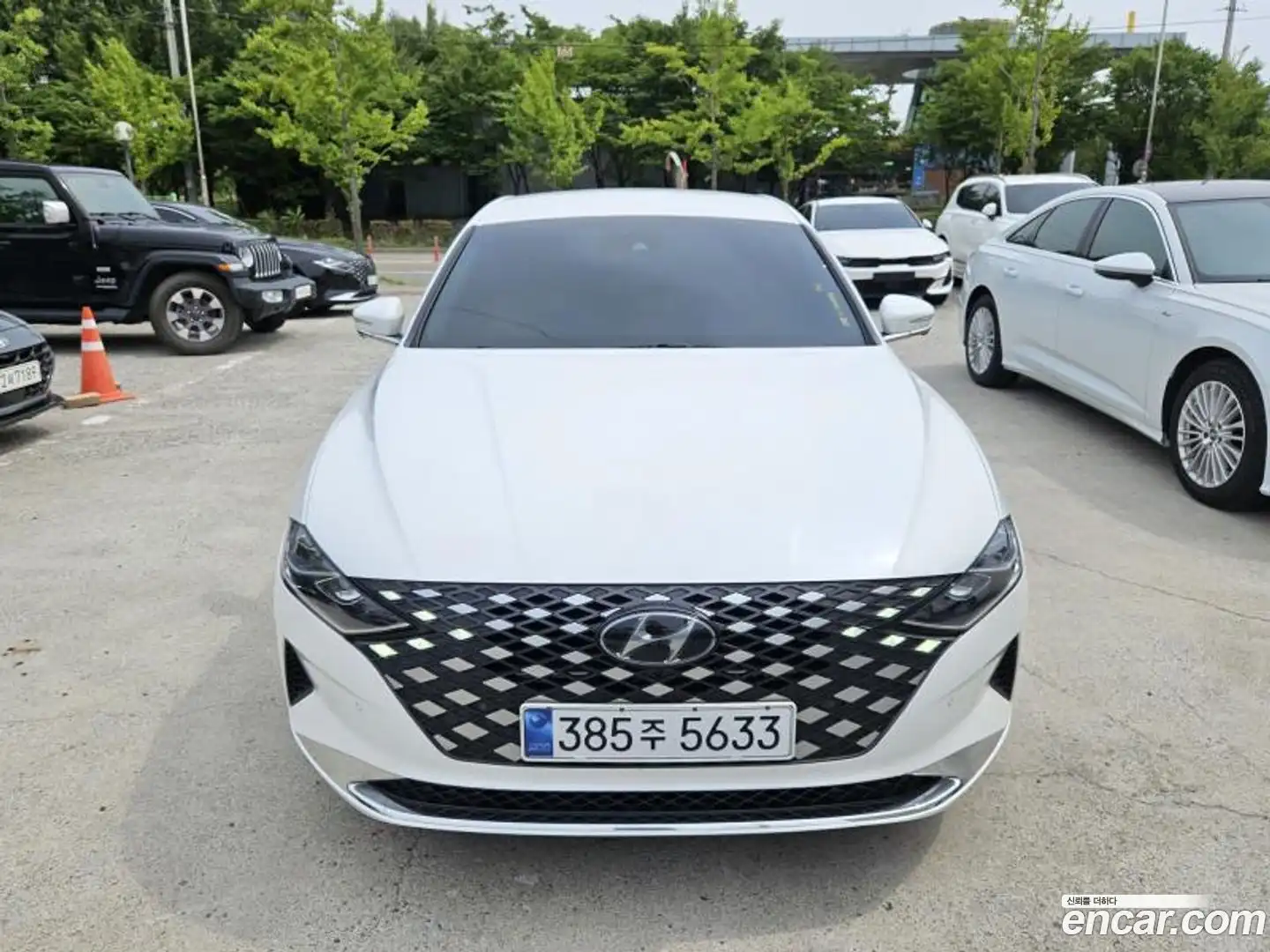 Grandeur Hyundai 2022.2-OUTER-002