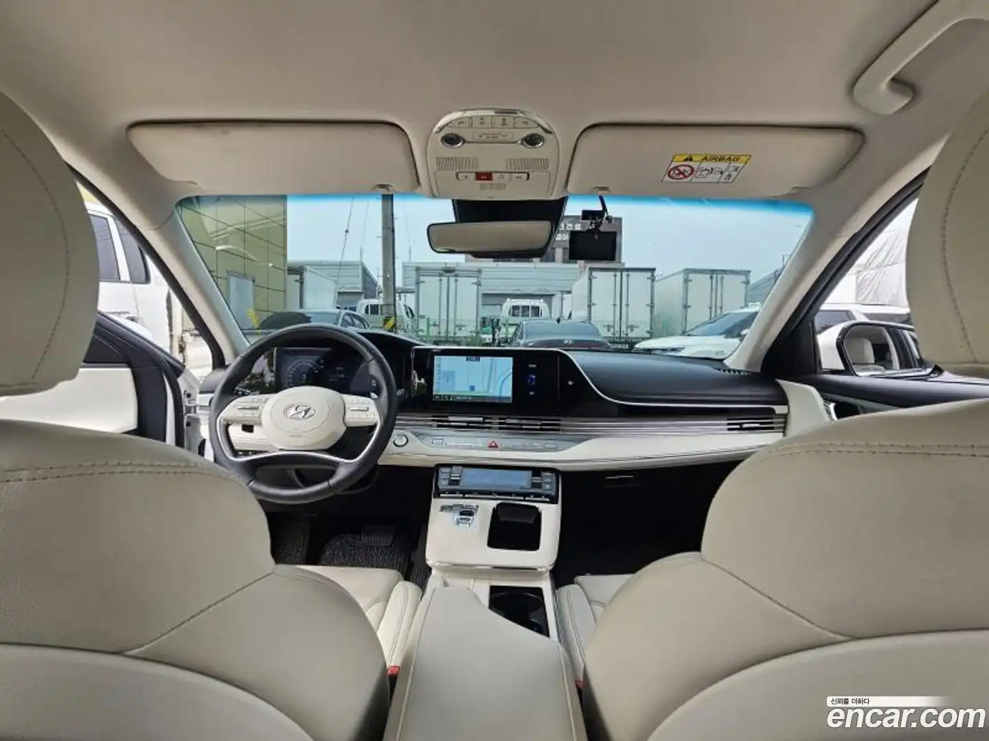 Grandeur Hyundai 2022.2-INNER-010