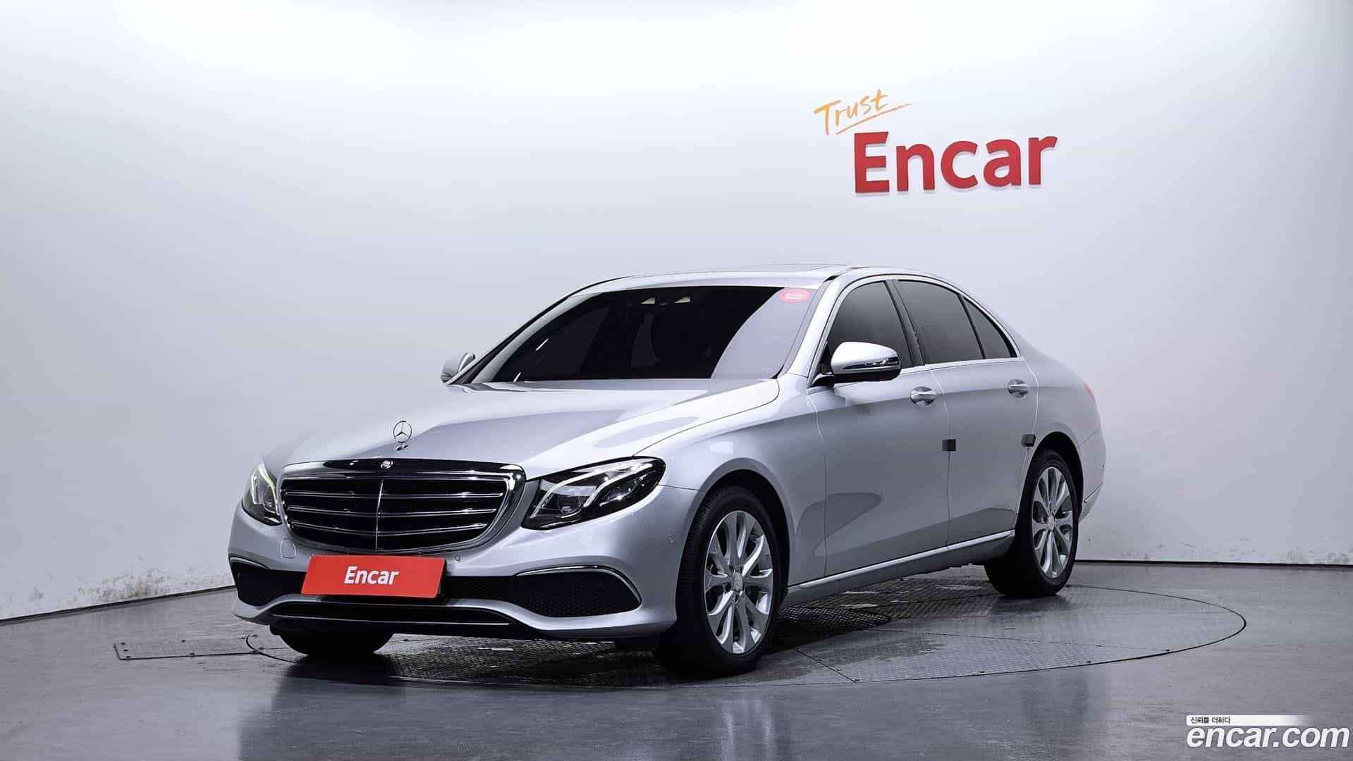 E-Class Mercedes-Benz 2017.0-OUTER-001
