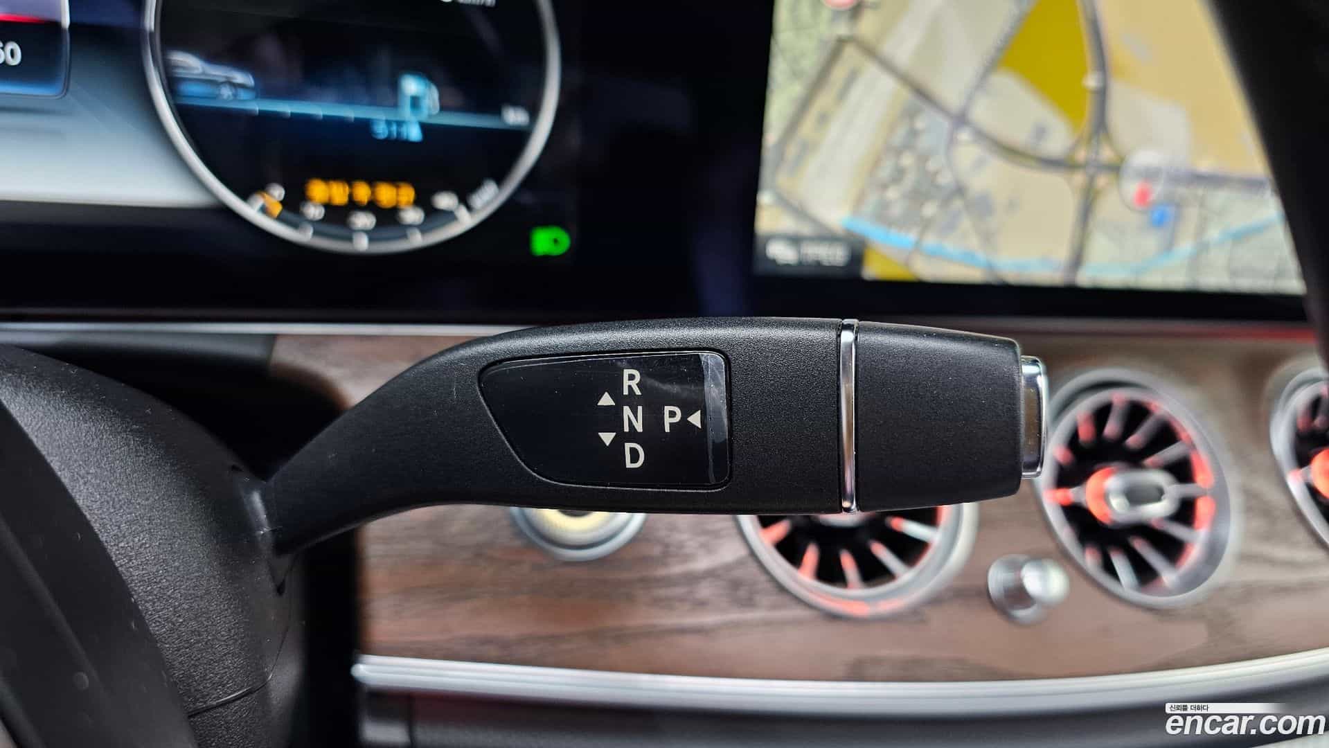 E-Class Mercedes-Benz 2017.0-INNER-009