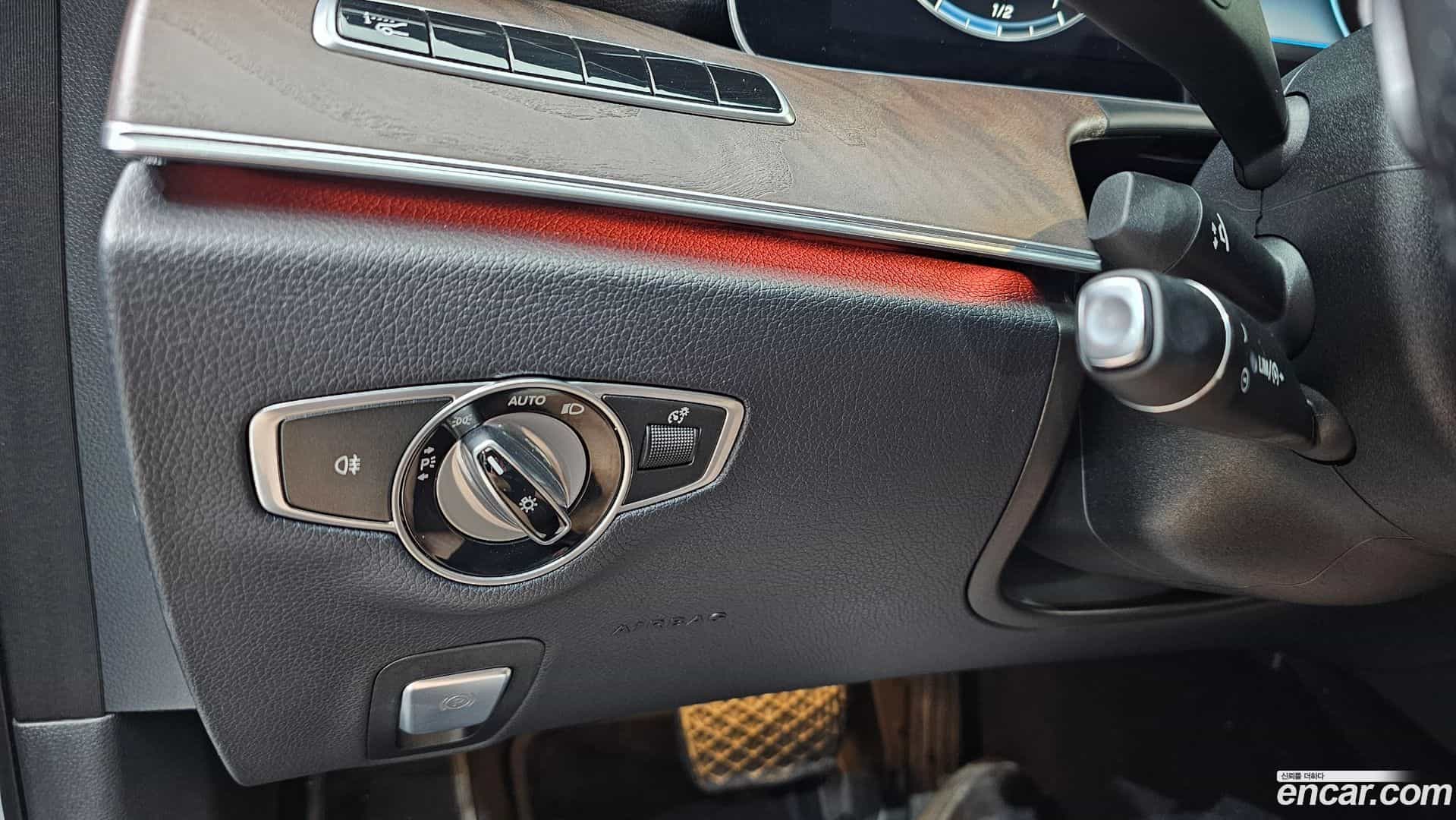 E-Class Mercedes-Benz 2017.0-OPTION-020