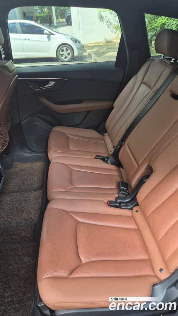 Q7 Audi 2021.2-INNER-010
