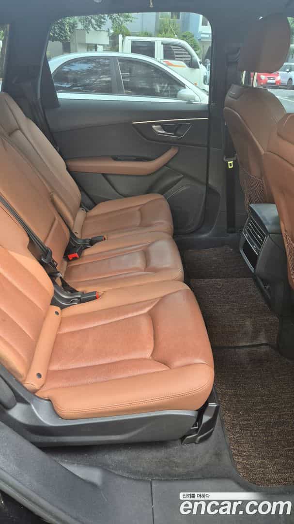 Q7 Audi 2021.2-OPTION-017