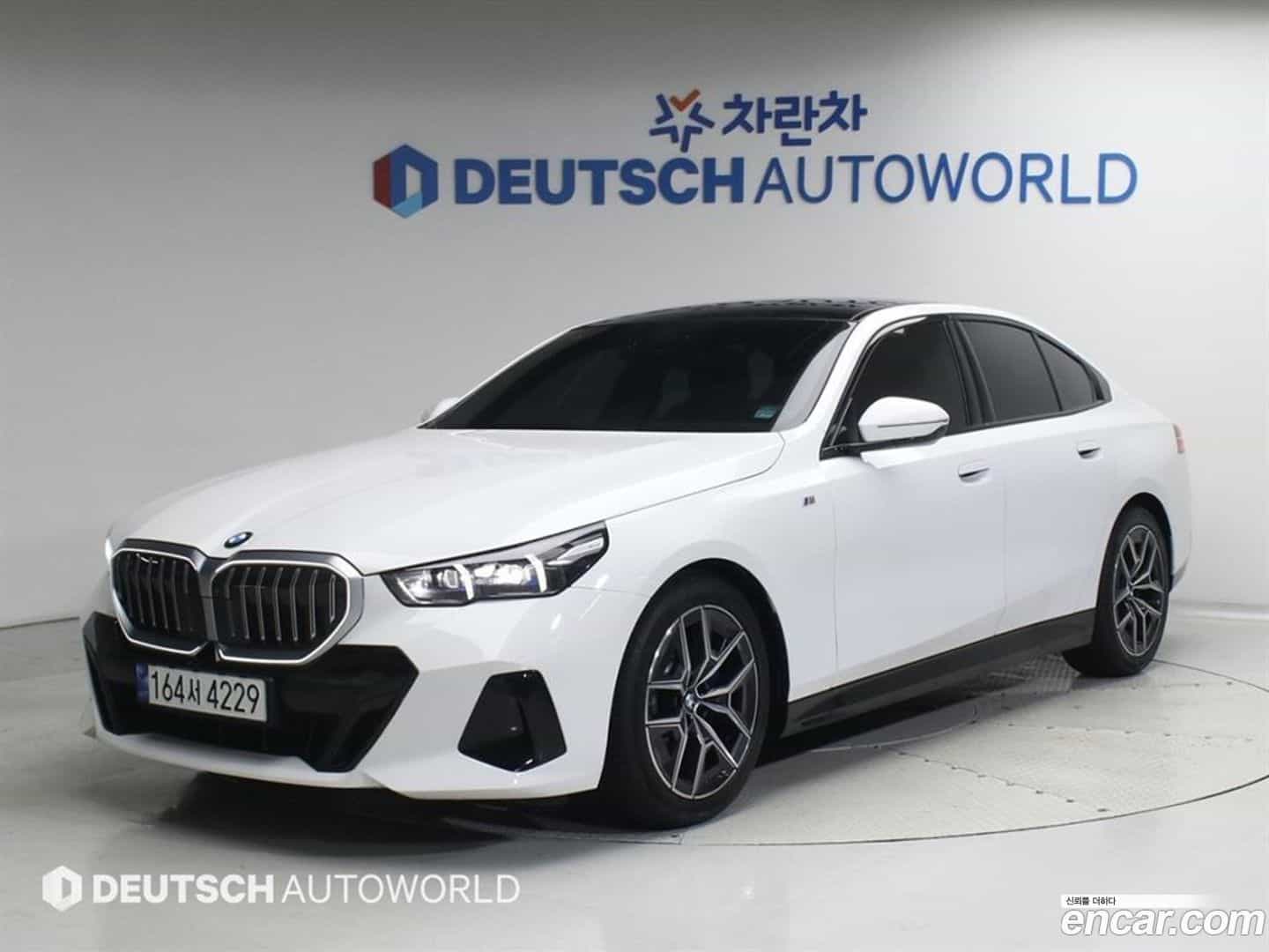 5-Series BMW 2024.1-OUTER-001