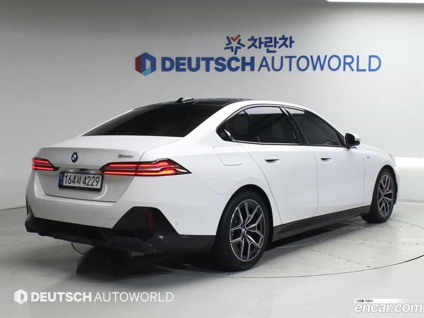 5-Series BMW 2024.1-OUTER-002