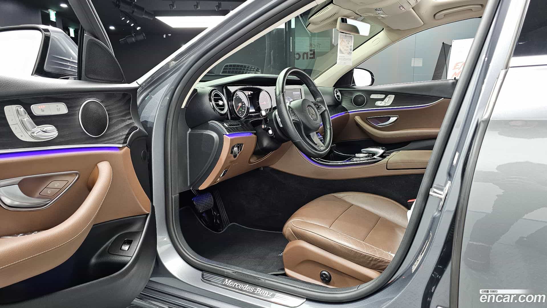 E-Class Mercedes-Benz 2017.6-INNER-010