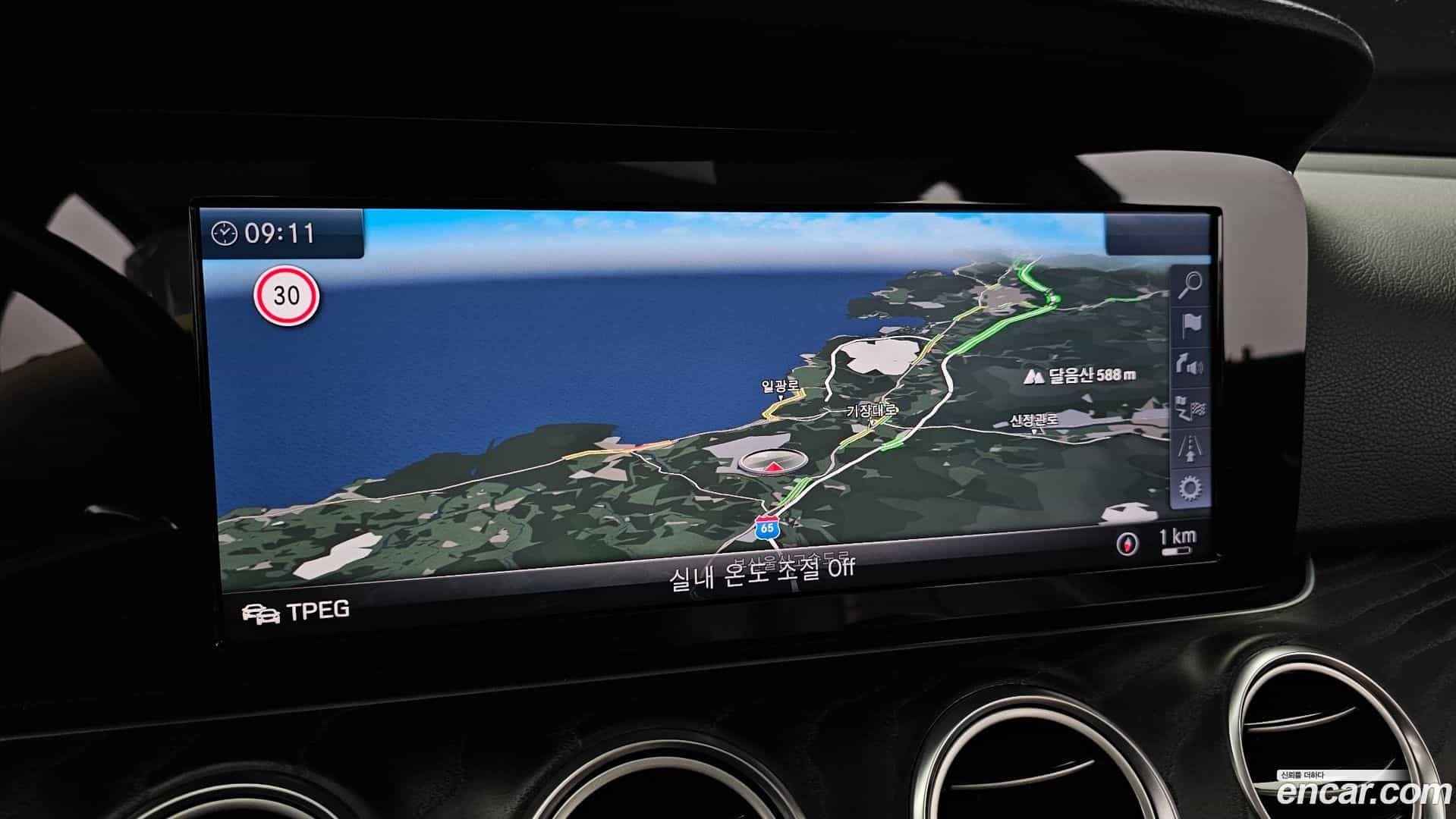 E-Class Mercedes-Benz 2017.6-OPTION-017