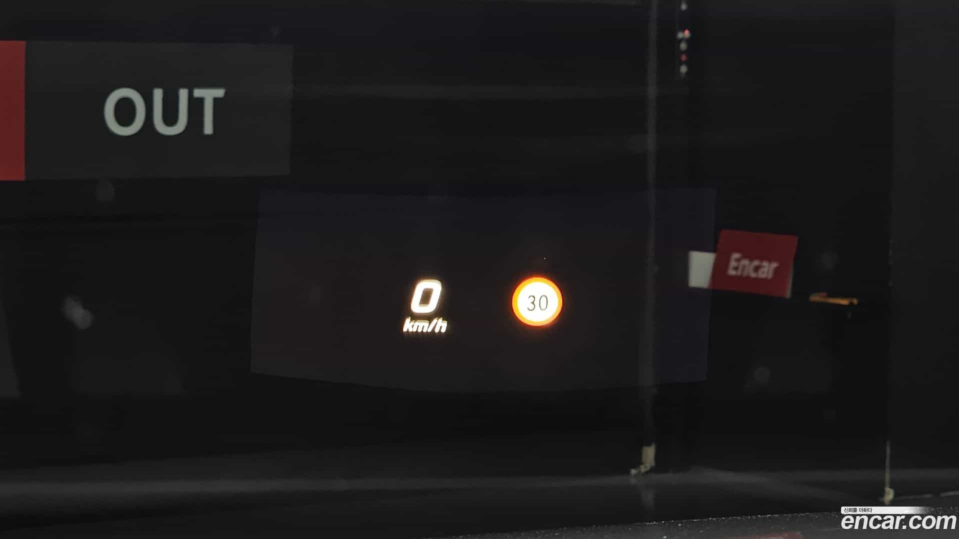 E-Class Mercedes-Benz 2017.6-OPTION-021