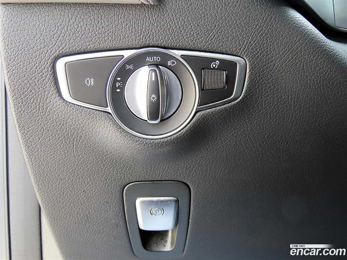 EQC Mercedes-Benz 2020.11-OPTION-016