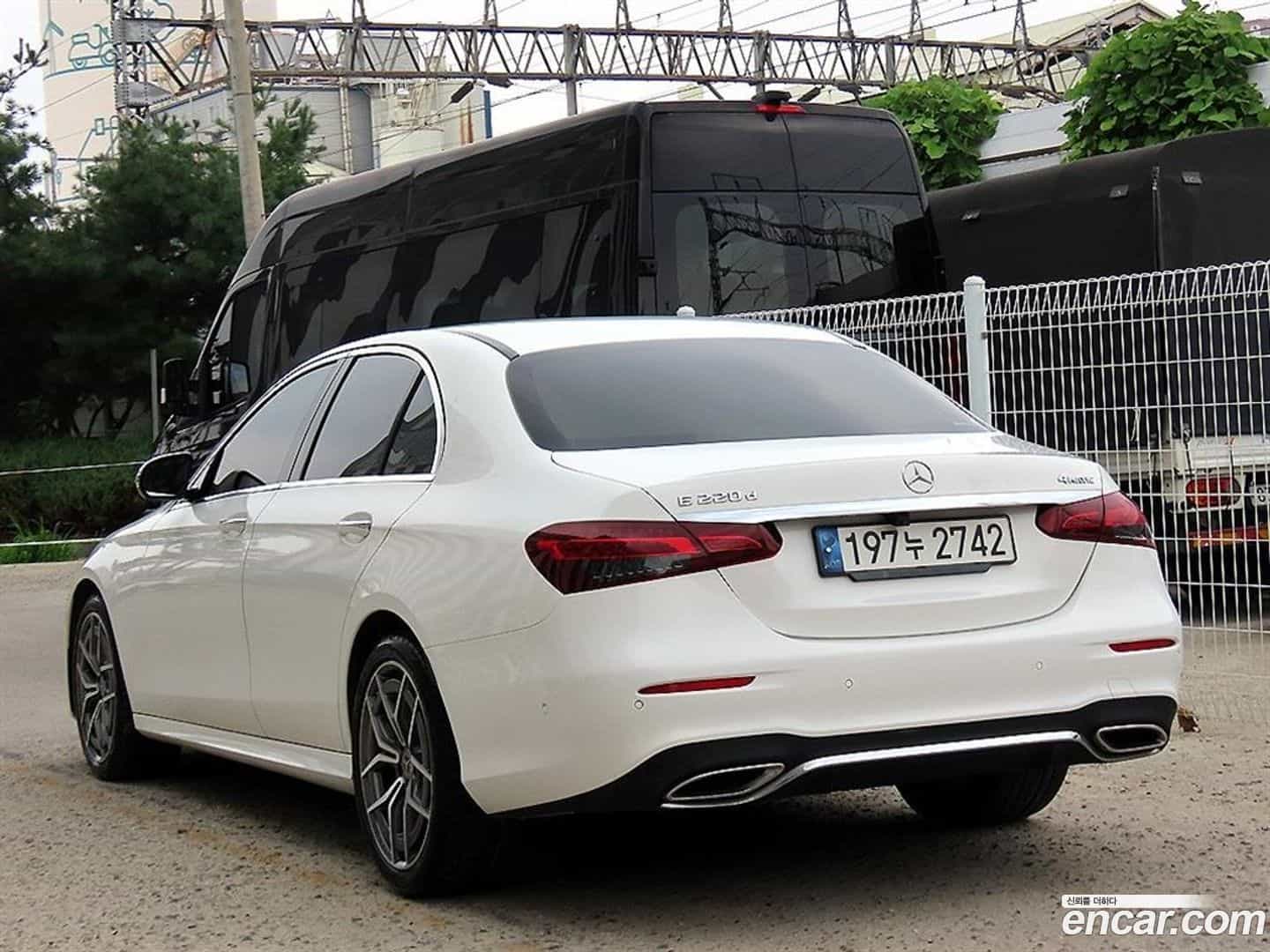 E-Class Mercedes-Benz 2021.7-OUTER-003