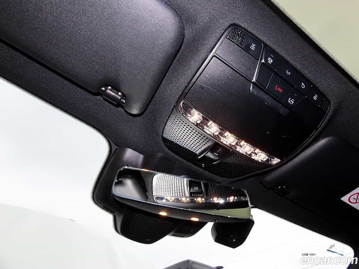 E-Class Mercedes-Benz 2021.7-OPTION-018