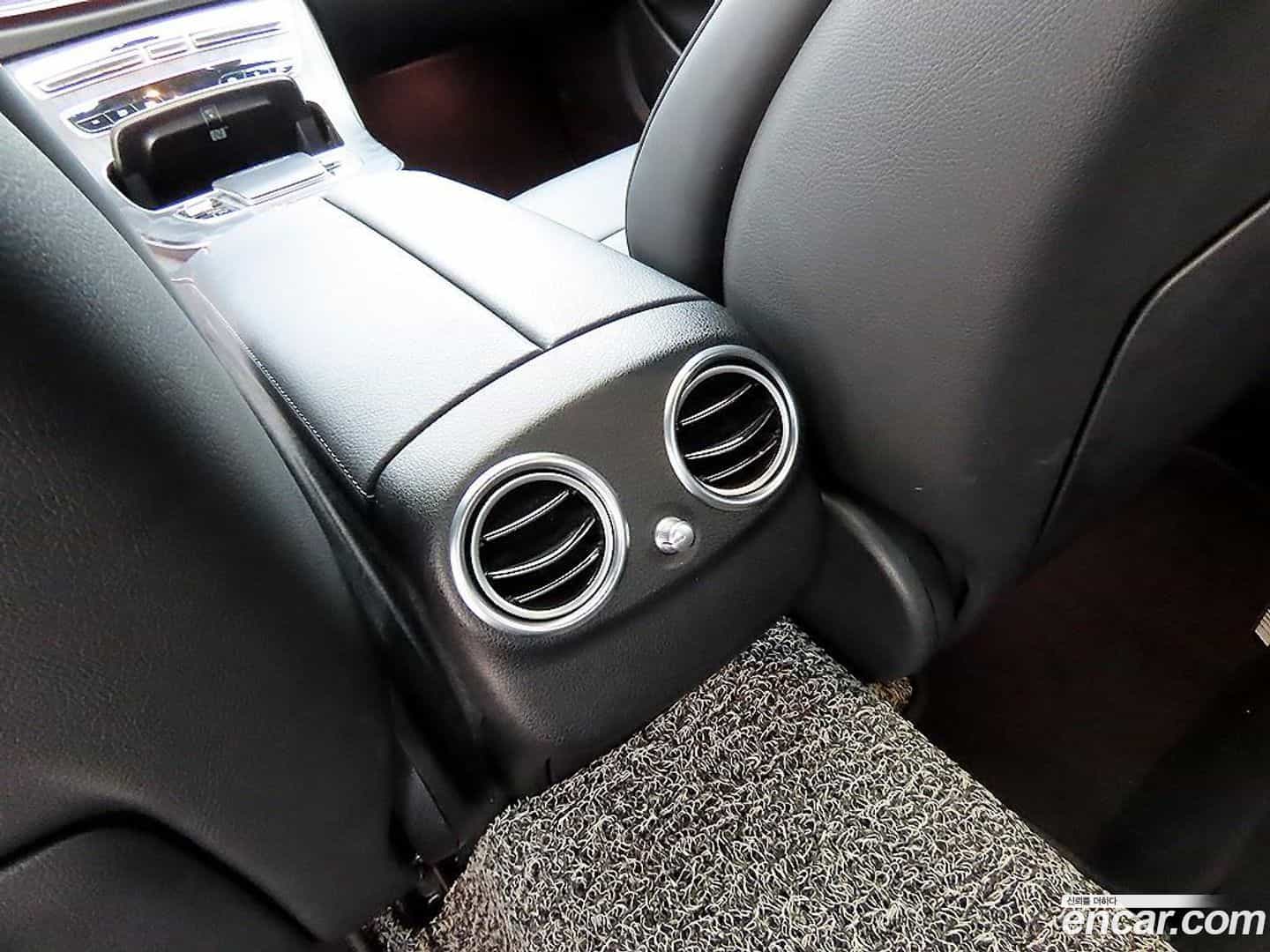 E-Class Mercedes-Benz 2021.7-OPTION-019
