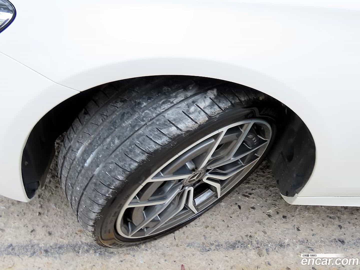 E-Class Mercedes-Benz 2021.7-OPTION-024