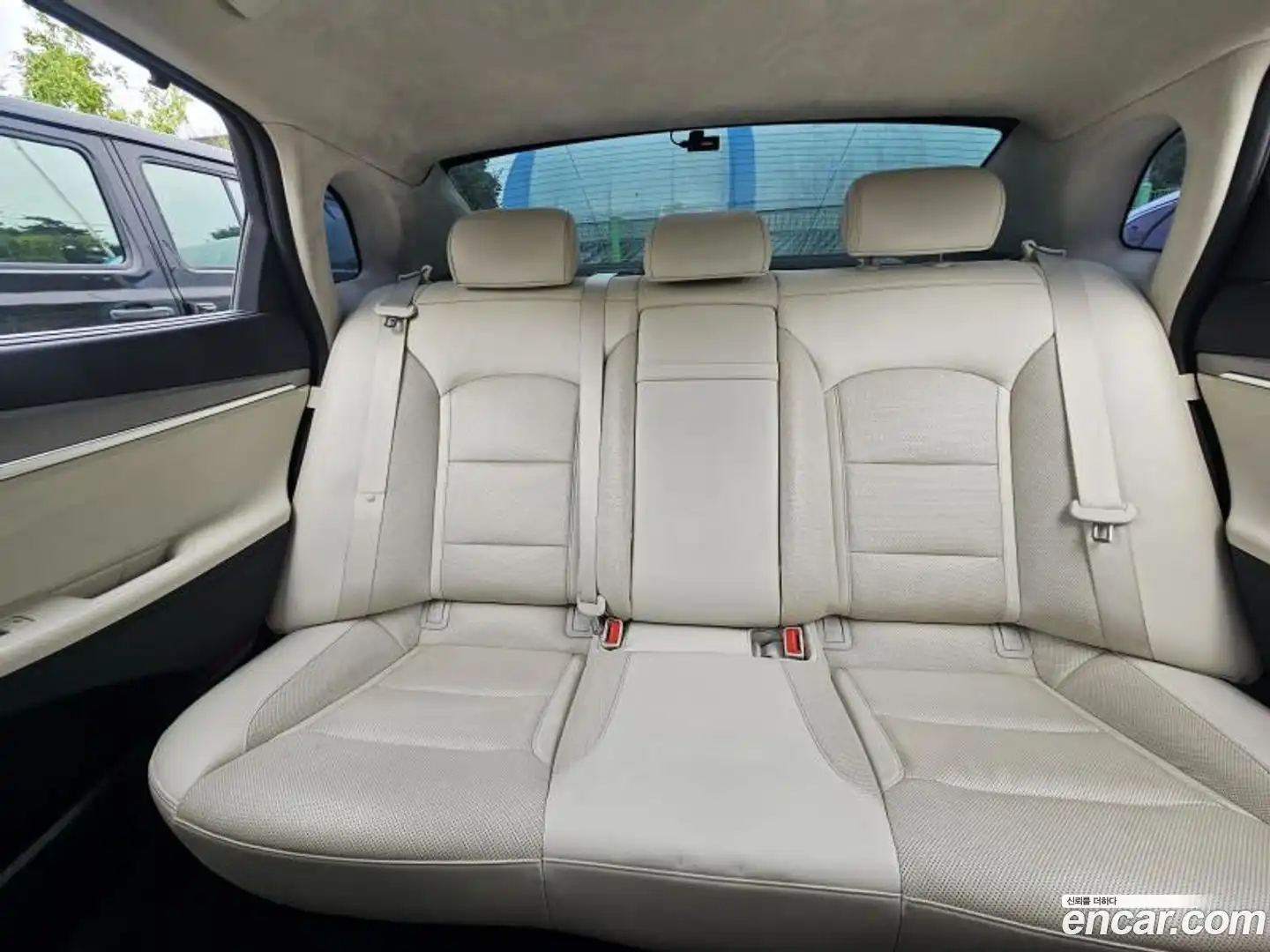 Grandeur Hyundai 2022.5-OPTION-015