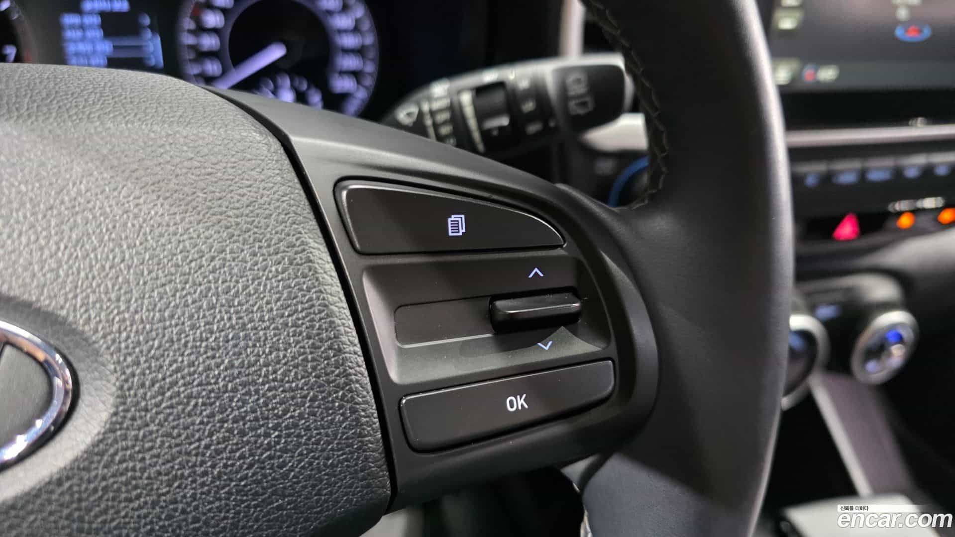Venue Hyundai 2019.6-OPTION-024