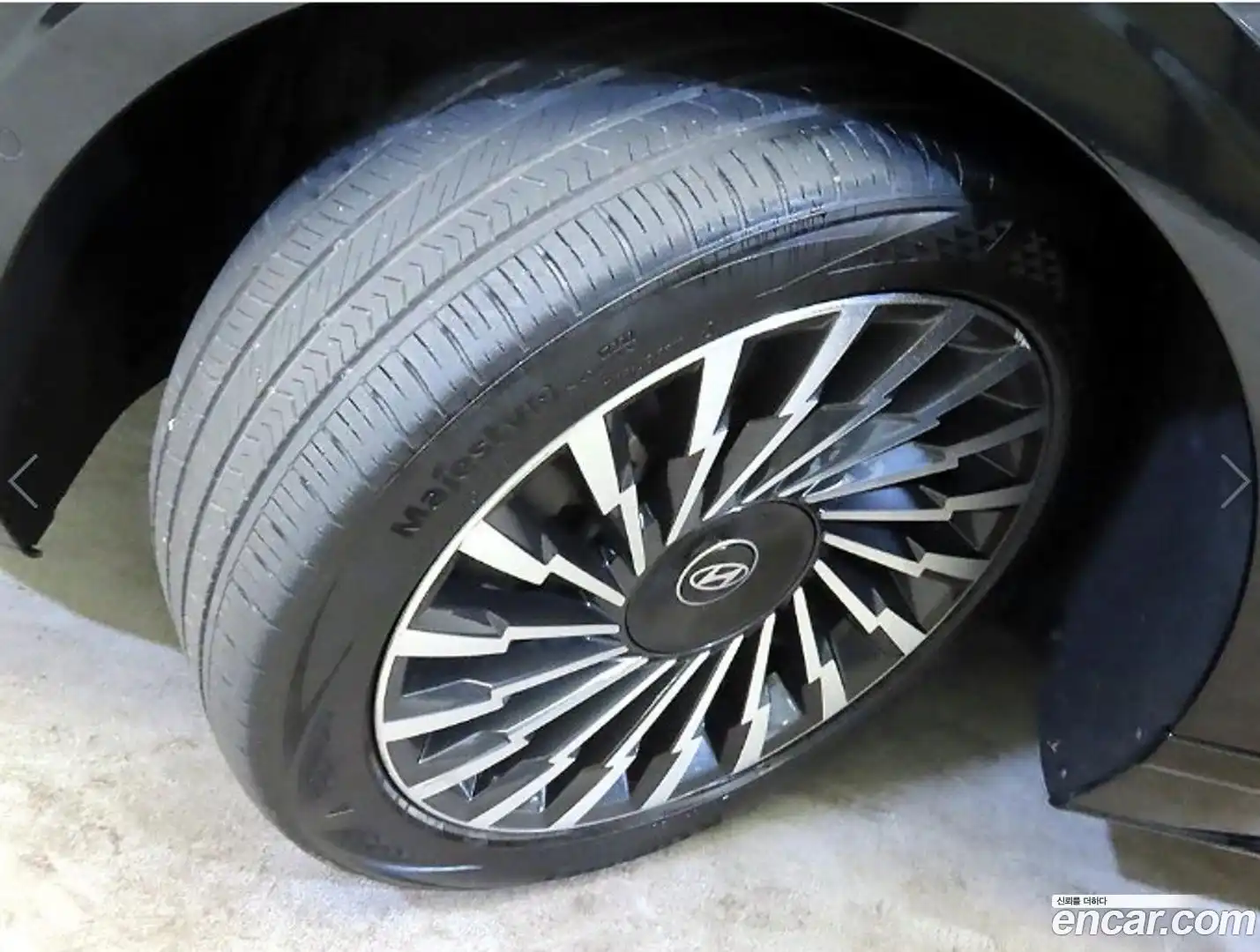 Grandeur Hyundai 2023.1-OPTION-024
