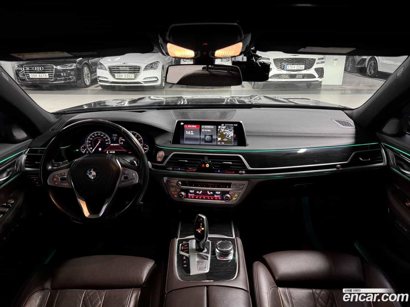 7-Series BMW 2018.1-INNER-007