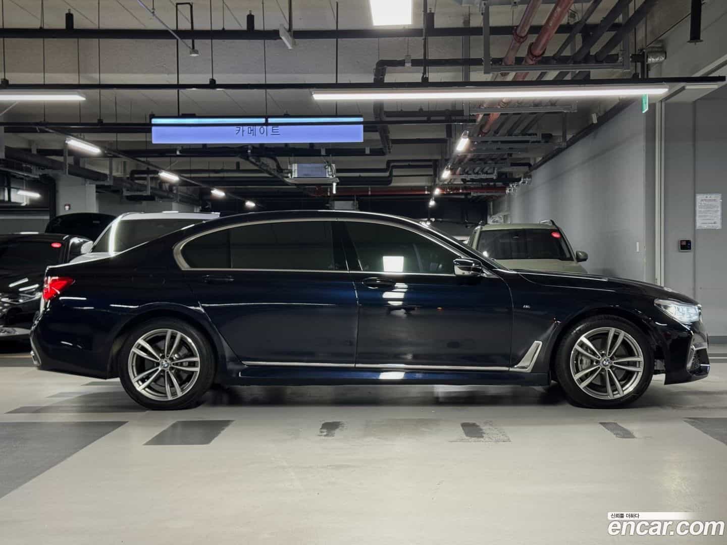 7-Series BMW 2018.1-OPTION-024