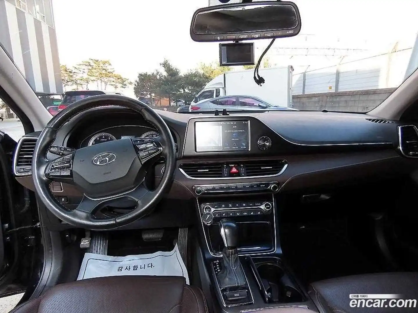 Grandeur Hyundai 2018.8-INNER-007