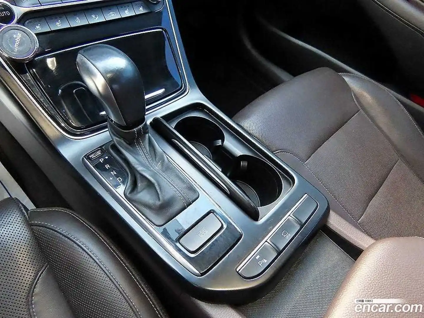 Grandeur Hyundai 2018.8-INNER-010
