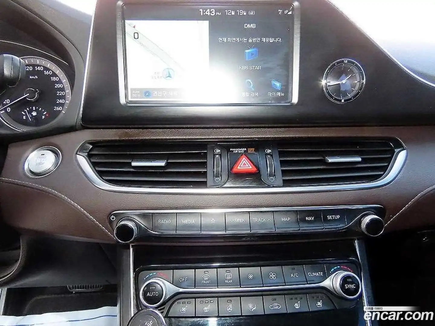 Grandeur Hyundai 2018.8-OPTION-017