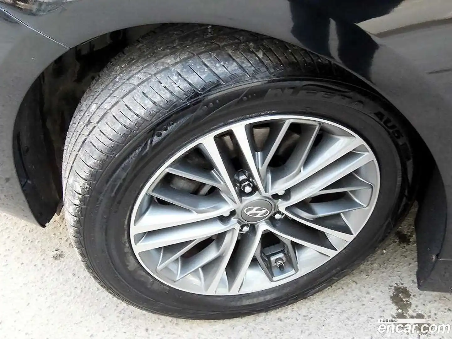 Grandeur Hyundai 2018.8-OPTION-024