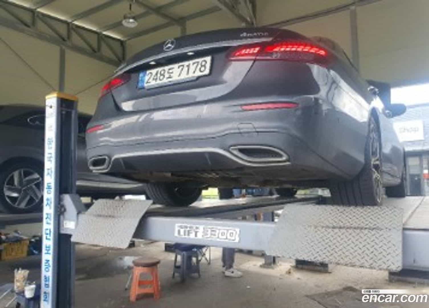 E-Class Mercedes-Benz 2022.0-OUTER-002